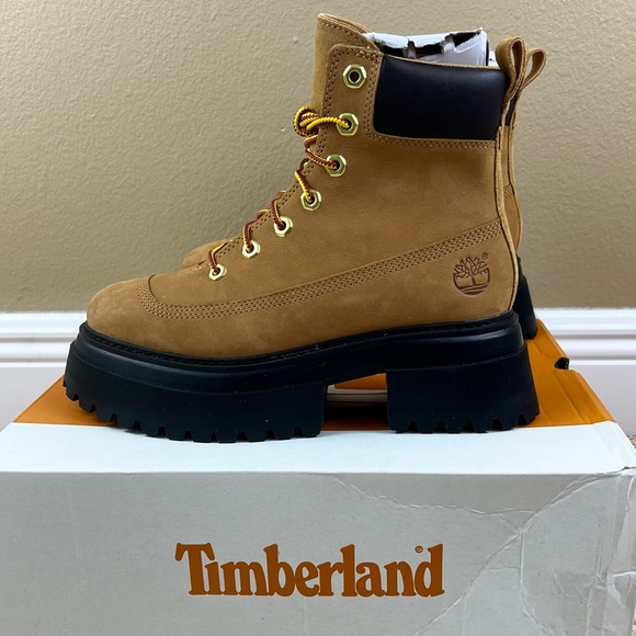 NEW Women's Timberland® Sky 6-Inch Lace-up Boot 🥾❤️ - Picture 11 of 15